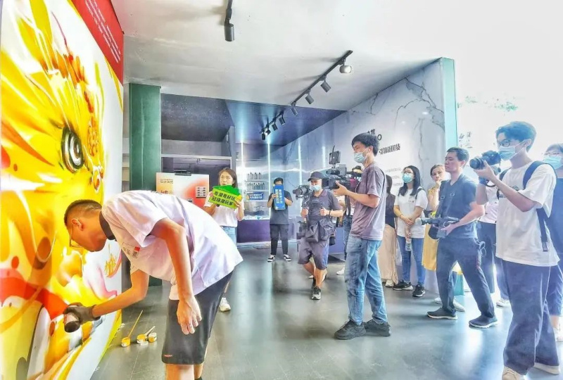 02.jpg